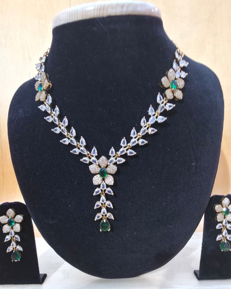 Antique Polished floral Short Necklace with green diamond look and crystals