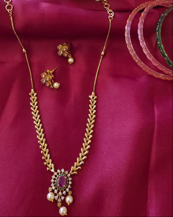 Antique Pearl Drop Necklace Set