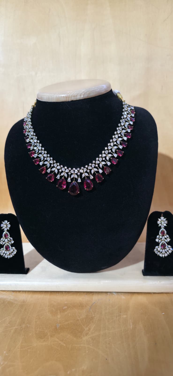 Red Teardrop Stone Set